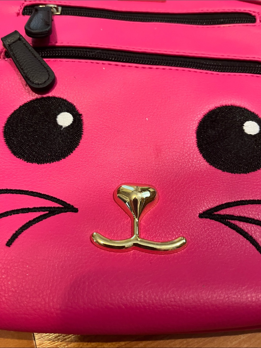 Pink Betsey Johnson Cat Crossbody Bag 🐈‍⬛💕 - Picture 3 of 6